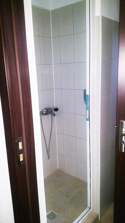 בוקרשט Hotel Basarab מראה חיצוני תמונה
